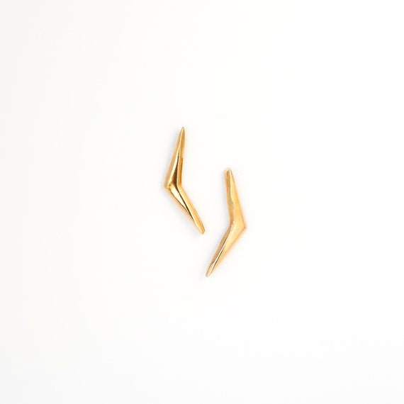 BOOMERANG EARRING - NVMBR DCMBR - Earrings