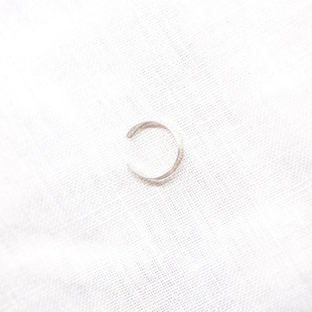 CLASSIC EAR CUFF - NVMBR DCMBR - Earrings