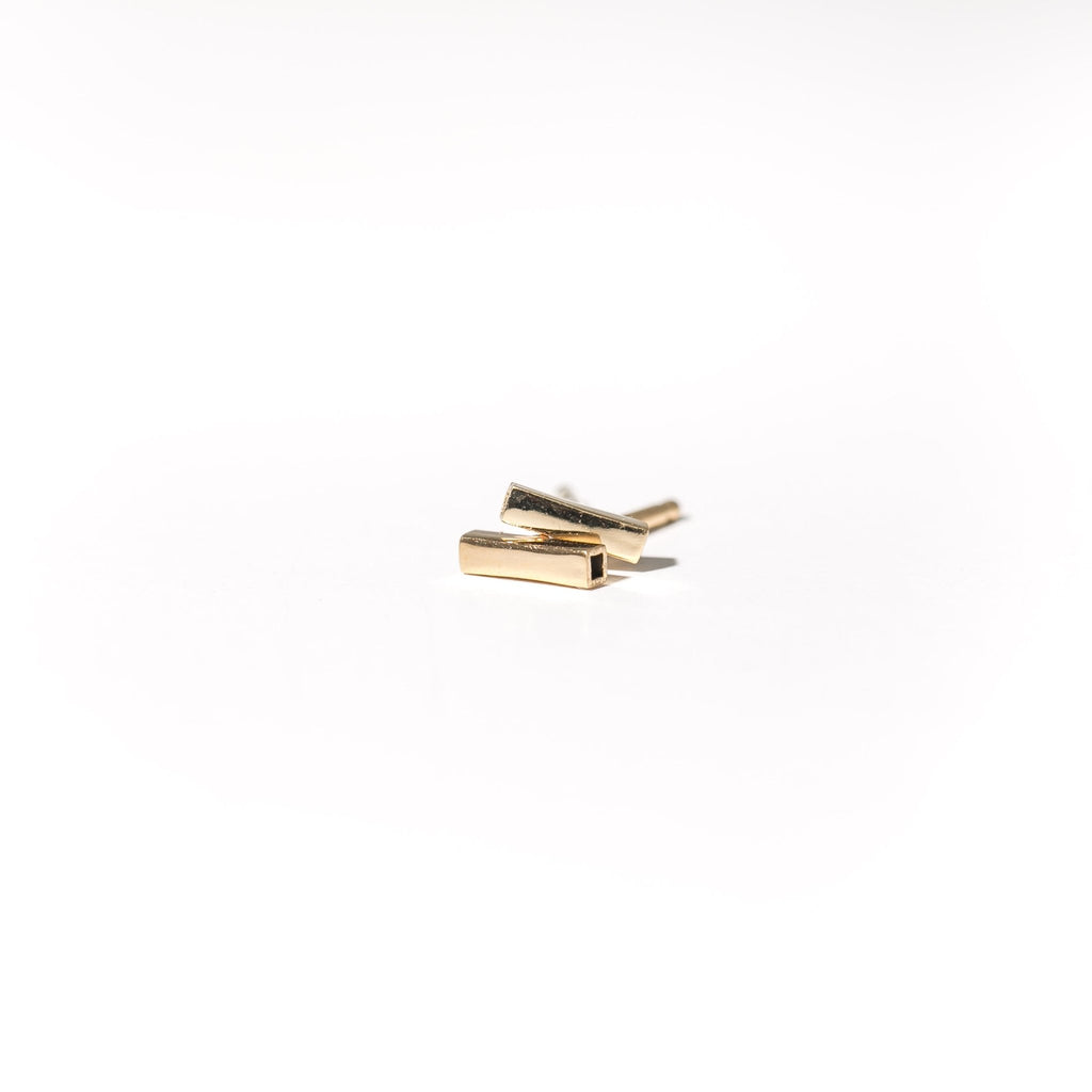 SPRINKLE BIT STUD - NVMBR DCMBR - Earrings